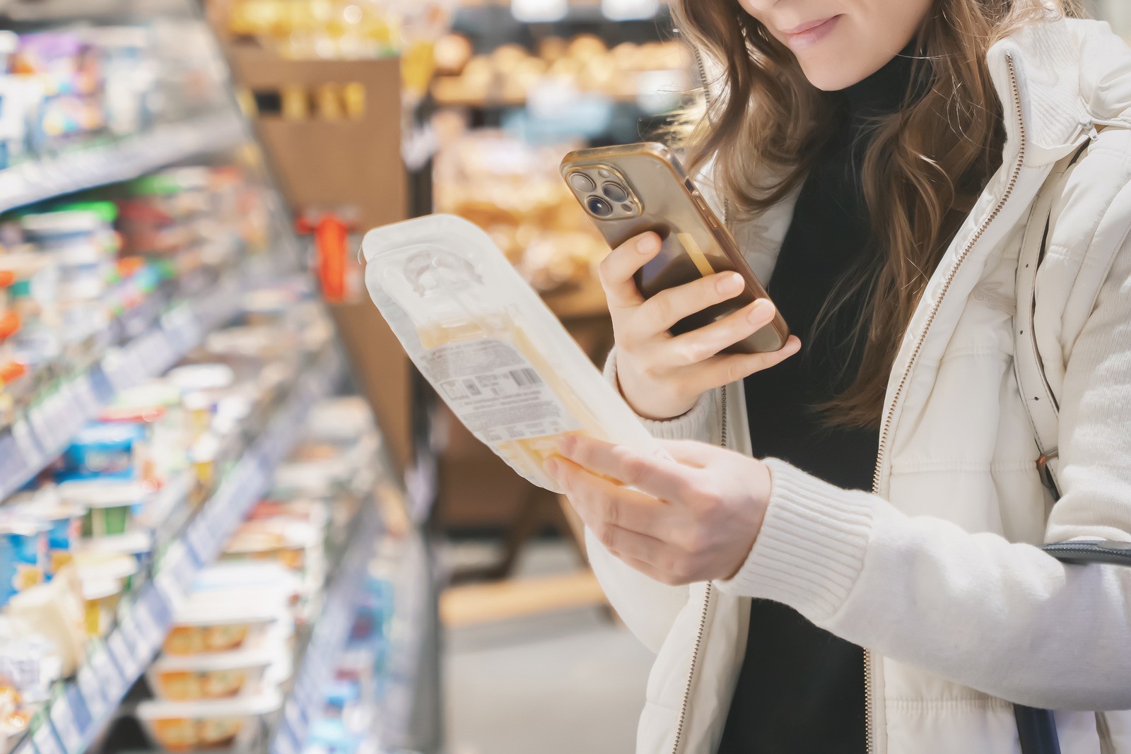 Integrasi QR code pada media cetak untuk marketing digital